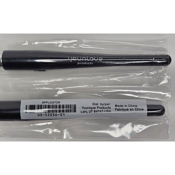 Lot of 2 Younique Applicator Brush New Sealed Mask Brush - Picture 2 of 3